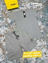 Load image into Gallery viewer, Tshirt