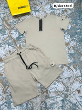 Load image into Gallery viewer, Tshirt