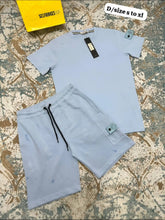 Load image into Gallery viewer, Tshirt