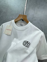 Load image into Gallery viewer, Tshirt