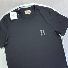 Load image into Gallery viewer, Tshirt