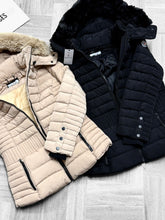 Load image into Gallery viewer, Jacket