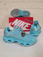 Load image into Gallery viewer, Shoes