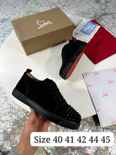 Load image into Gallery viewer, Shoes