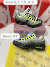 Load image into Gallery viewer, Shoes