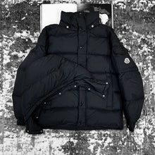 Load image into Gallery viewer, Jacket