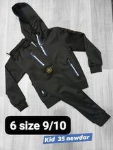 Load image into Gallery viewer, Tracksuit