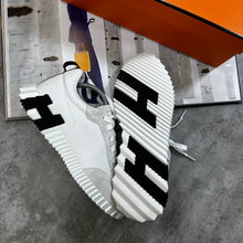 Load image into Gallery viewer, Shoes