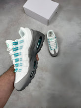 Load image into Gallery viewer, Shoes