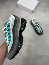 Load image into Gallery viewer, Shoes