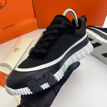 Load image into Gallery viewer, Shoes