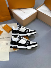 Load image into Gallery viewer, Shoes