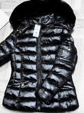 Load image into Gallery viewer, Jacket