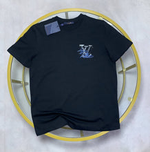Load image into Gallery viewer, Tshirt