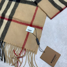 Load image into Gallery viewer, Scarf