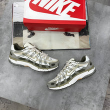 Load image into Gallery viewer, Shoes