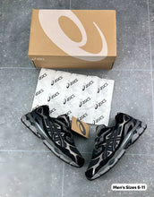 Load image into Gallery viewer, Shoes