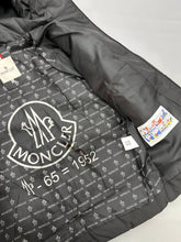 Load image into Gallery viewer, Jacket