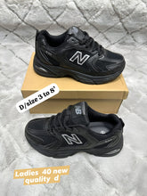 Load image into Gallery viewer, Shoes