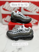 Load image into Gallery viewer, Shoes