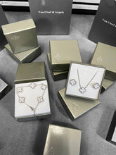 Load image into Gallery viewer, Necklace