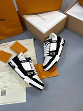 Load image into Gallery viewer, Shoes