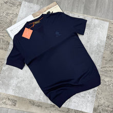 Load image into Gallery viewer, Tshirt