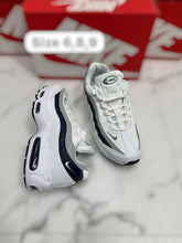 Load image into Gallery viewer, Shoes