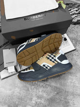 Load image into Gallery viewer, Shoes