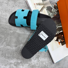 Load image into Gallery viewer, Slipper