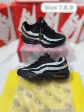 Load image into Gallery viewer, Shoes