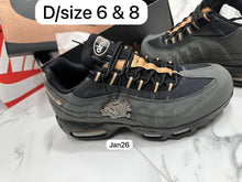 Load image into Gallery viewer, Shoes