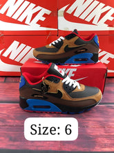 Load image into Gallery viewer, Shoes