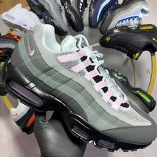 Load image into Gallery viewer, Shoes