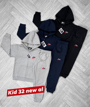 Load image into Gallery viewer, Tracksuit