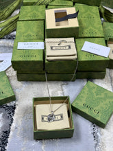 Load image into Gallery viewer, Necklace