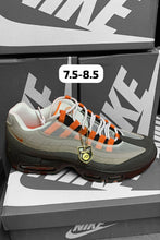 Load image into Gallery viewer, Shoes