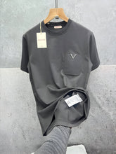 Load image into Gallery viewer, T-shirt