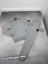 Load image into Gallery viewer, Tracksuit