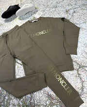 Load image into Gallery viewer, Tracksuit
