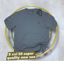 Load image into Gallery viewer, Tshirt