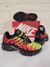 Load image into Gallery viewer, Shoes