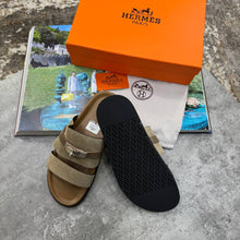 Load image into Gallery viewer, Slipper