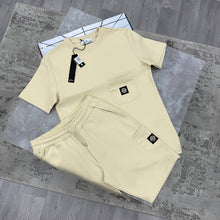 Load image into Gallery viewer, Tshirt