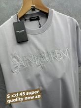 Load image into Gallery viewer, T-shirt