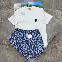 Load image into Gallery viewer, Tshirt