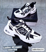 Load image into Gallery viewer, Shoes