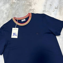 Load image into Gallery viewer, Tshirt