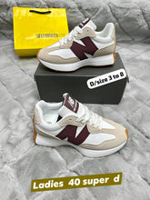 Load image into Gallery viewer, Shoes