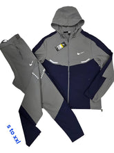 Load image into Gallery viewer, Tracksuit